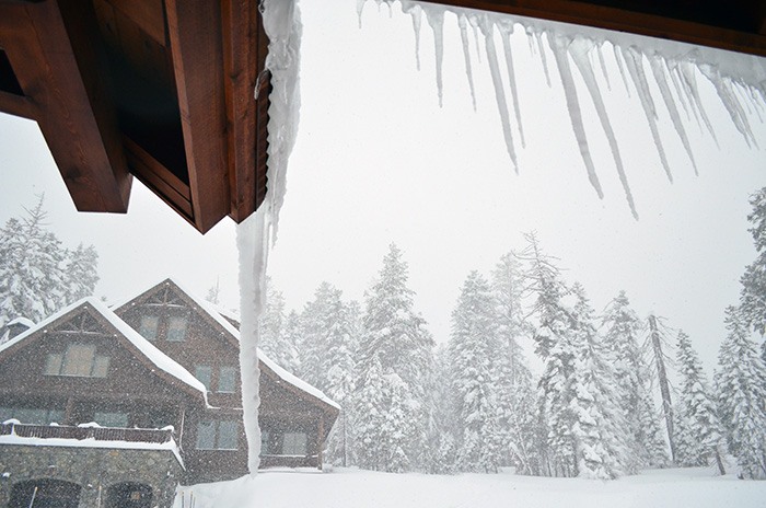 tahoe cabin in snow