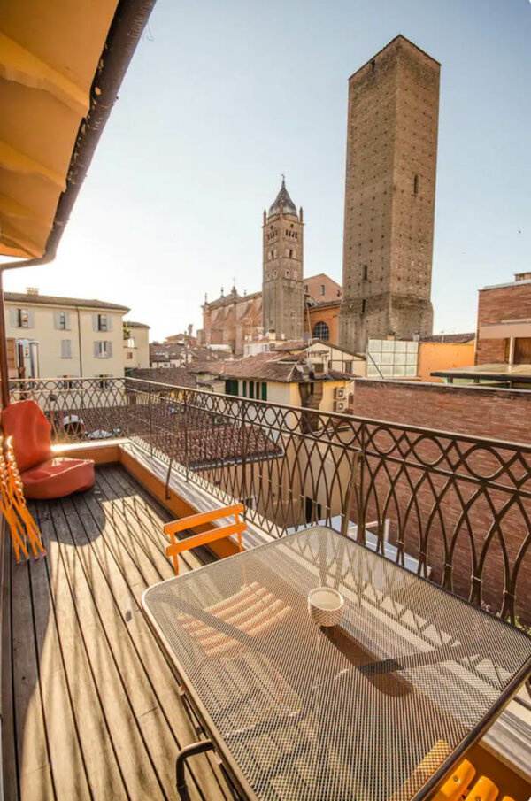 Looking To Book The BEST Airbnb In Bologna For 2023? Read This Guide