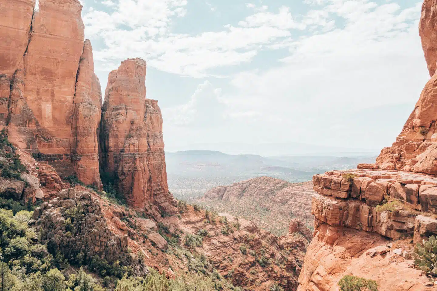 The best hikes in Sedona, Arizona by top travel blogger What The Fab