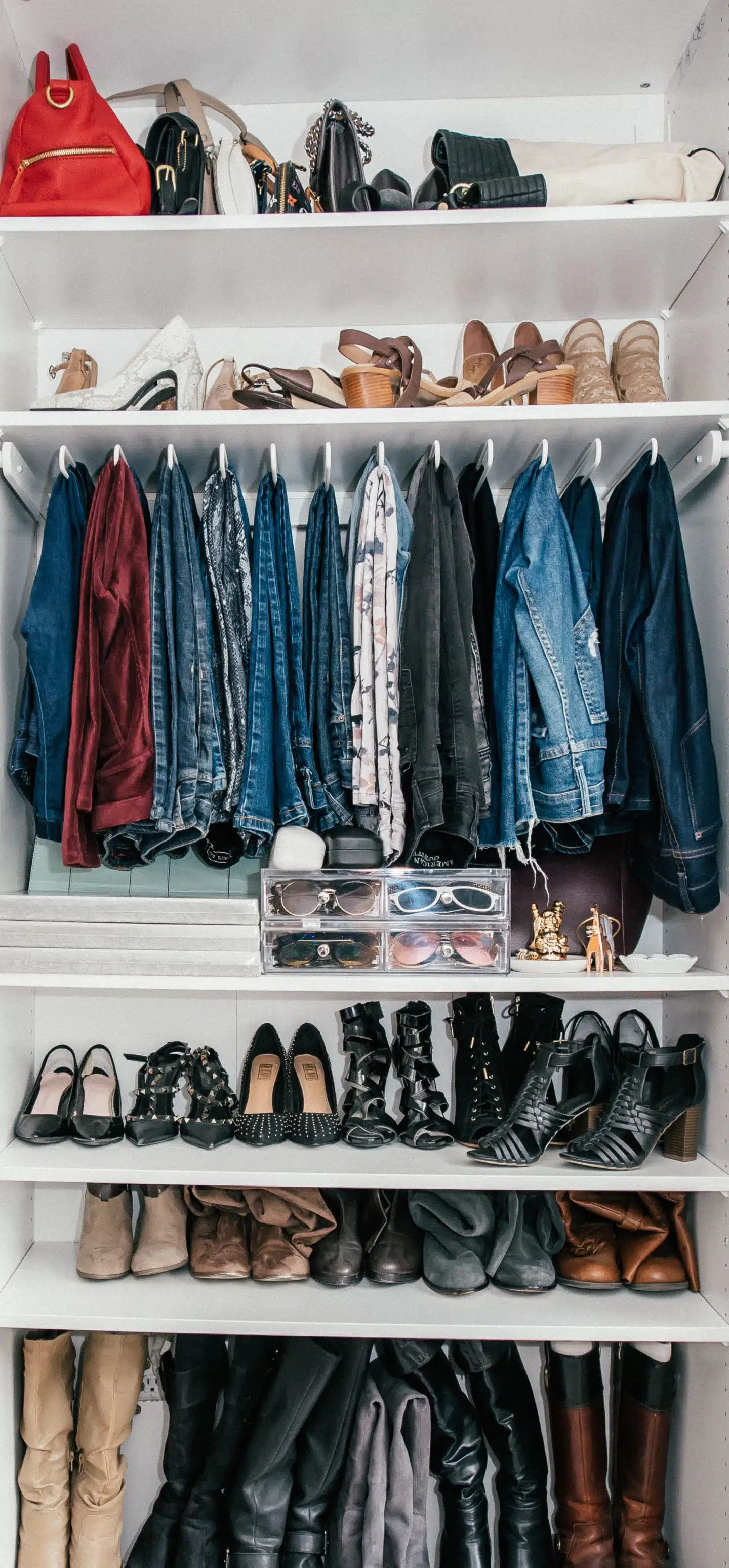 How to declutter fast, by lifestyle blogger What The Fab