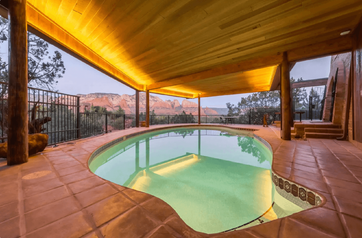 15 TOP Sedona Airbnbs To Book For 2023 With Pools, Hot Tubs, And Views