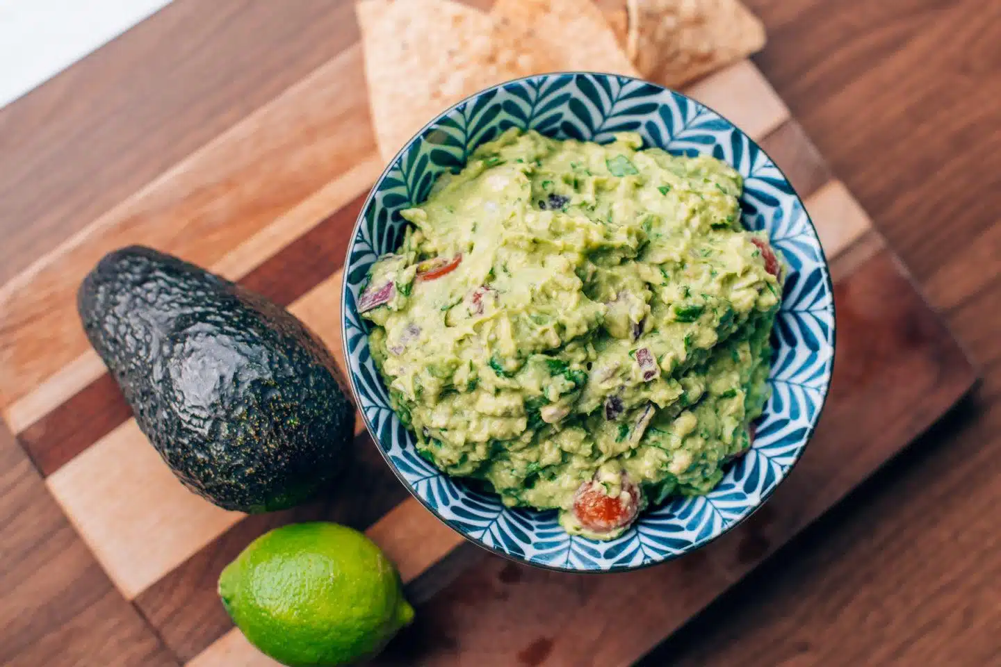 Guacamole recipe, by blogger What The Fab