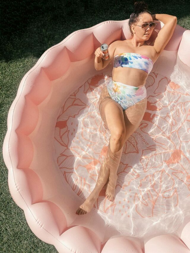 4 Cute Adult Inflatable Pools for the Summer