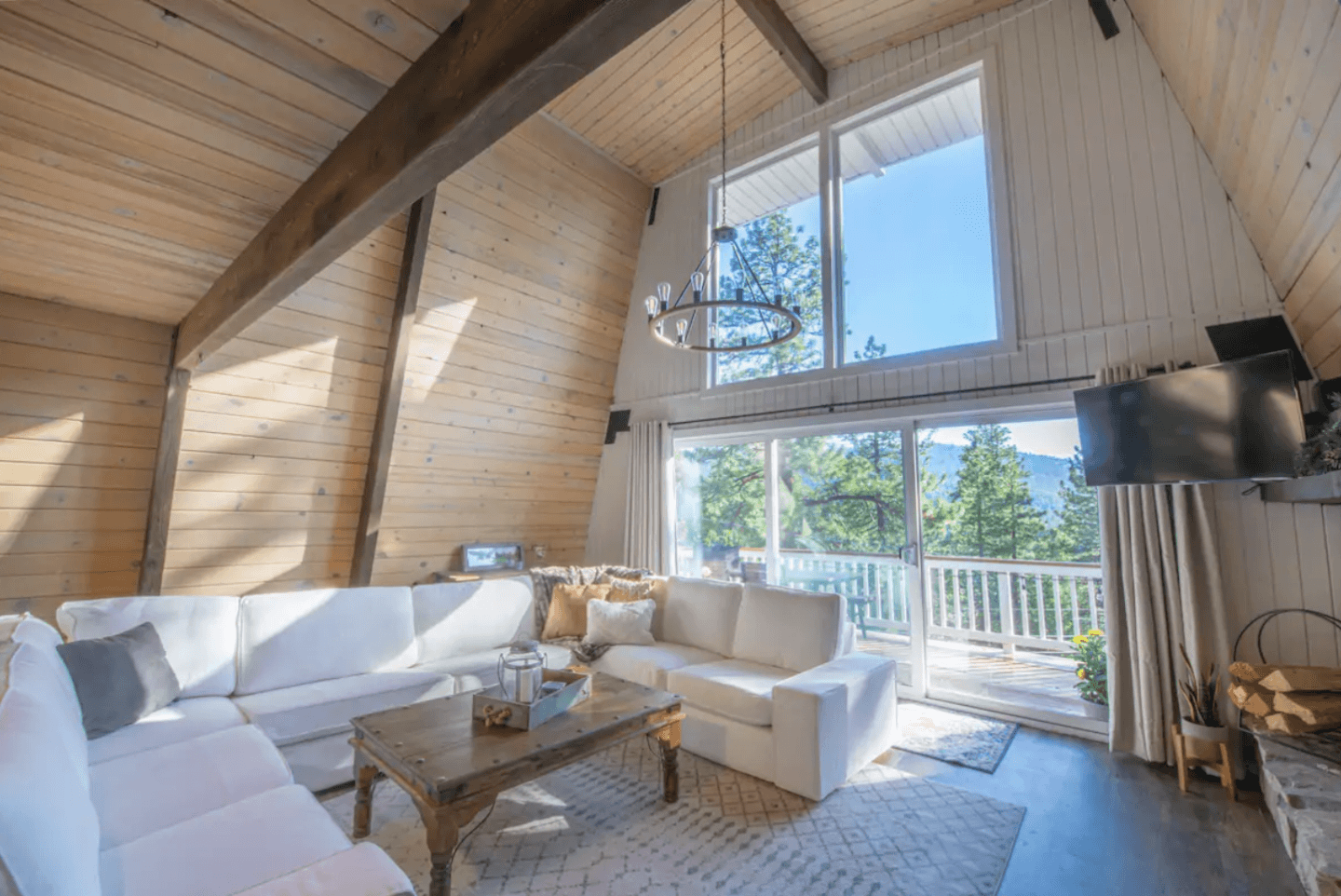 BEST Airbnbs in Big Bear for the Dreamiest Trip 2023