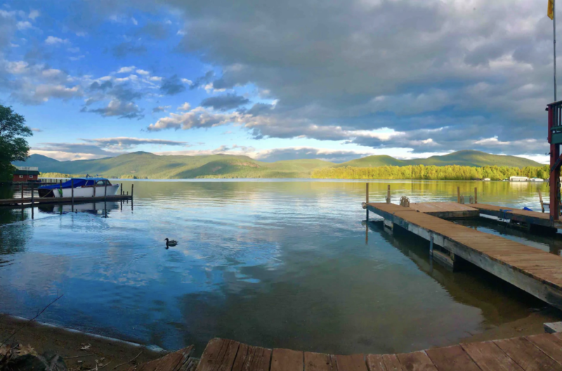 The Best Lake Airbnbs for the Ultimate Trip 2023