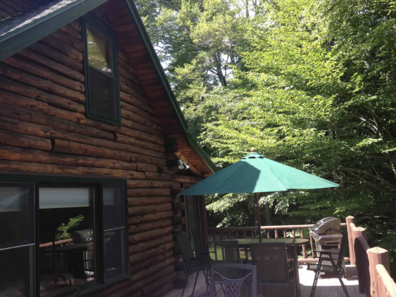 The Best Lake Airbnbs for the Ultimate Trip 2023