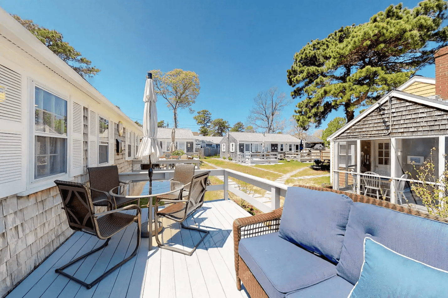 8 Luxurious Cape Cod Airbnbs for the BEST Stay 2023