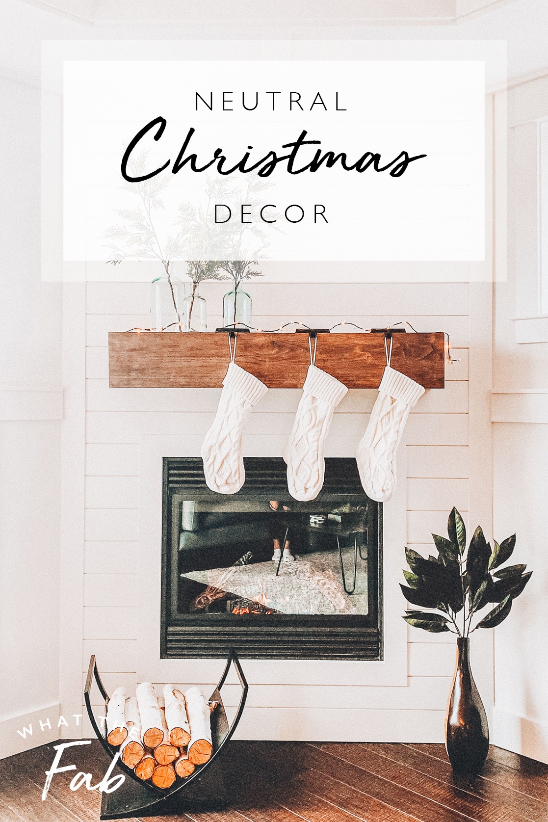 Neutral Christmas decor, by lifestyle blogger What The Fab