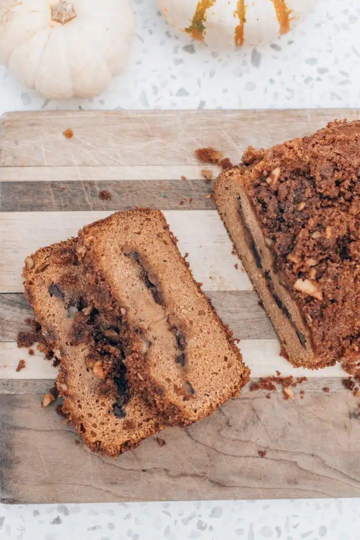 Pumpkin bread with streusel recipe, by lifestyle blogger What The Fab