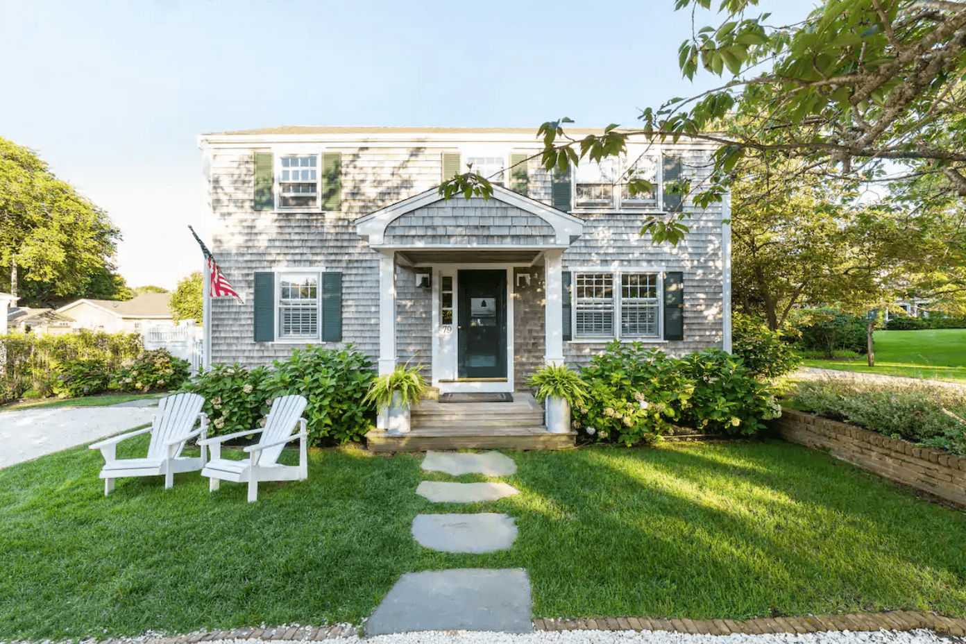 8 BEST Rentals Airbnb Martha's Vineyard for an Trip 2023