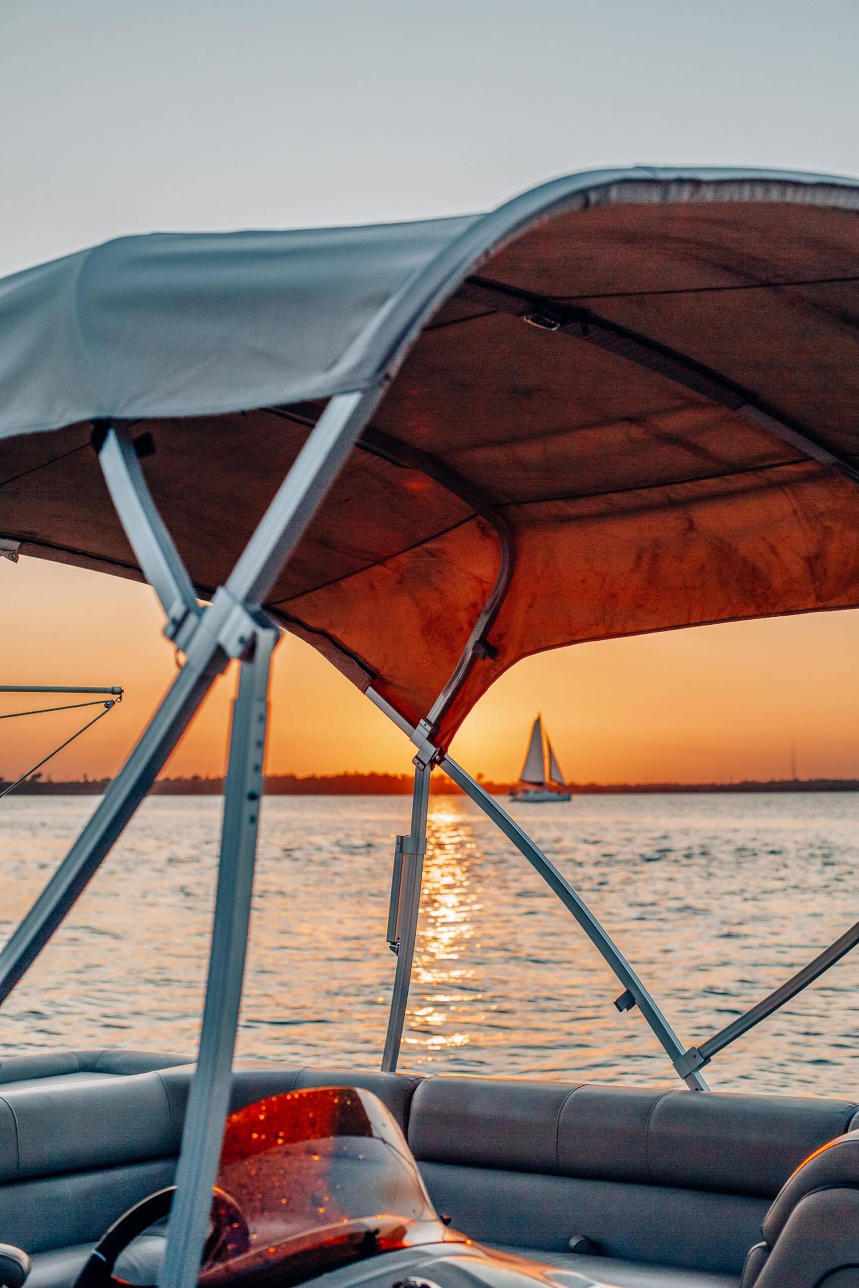 Romantic things to do in Charleston SC, by travel blogger What The Fab