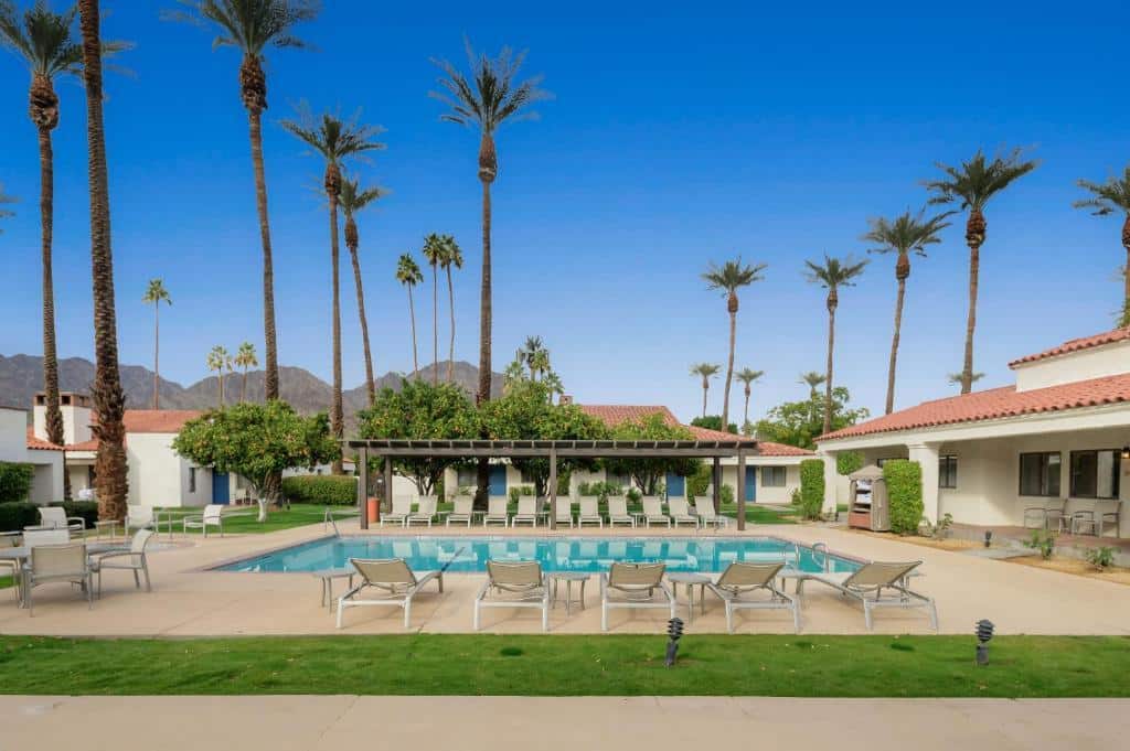 downtown palm springs luxury hotels