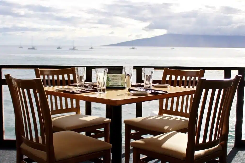 Best Restaurants in Lahaina, by Travel Blogger What The Fab