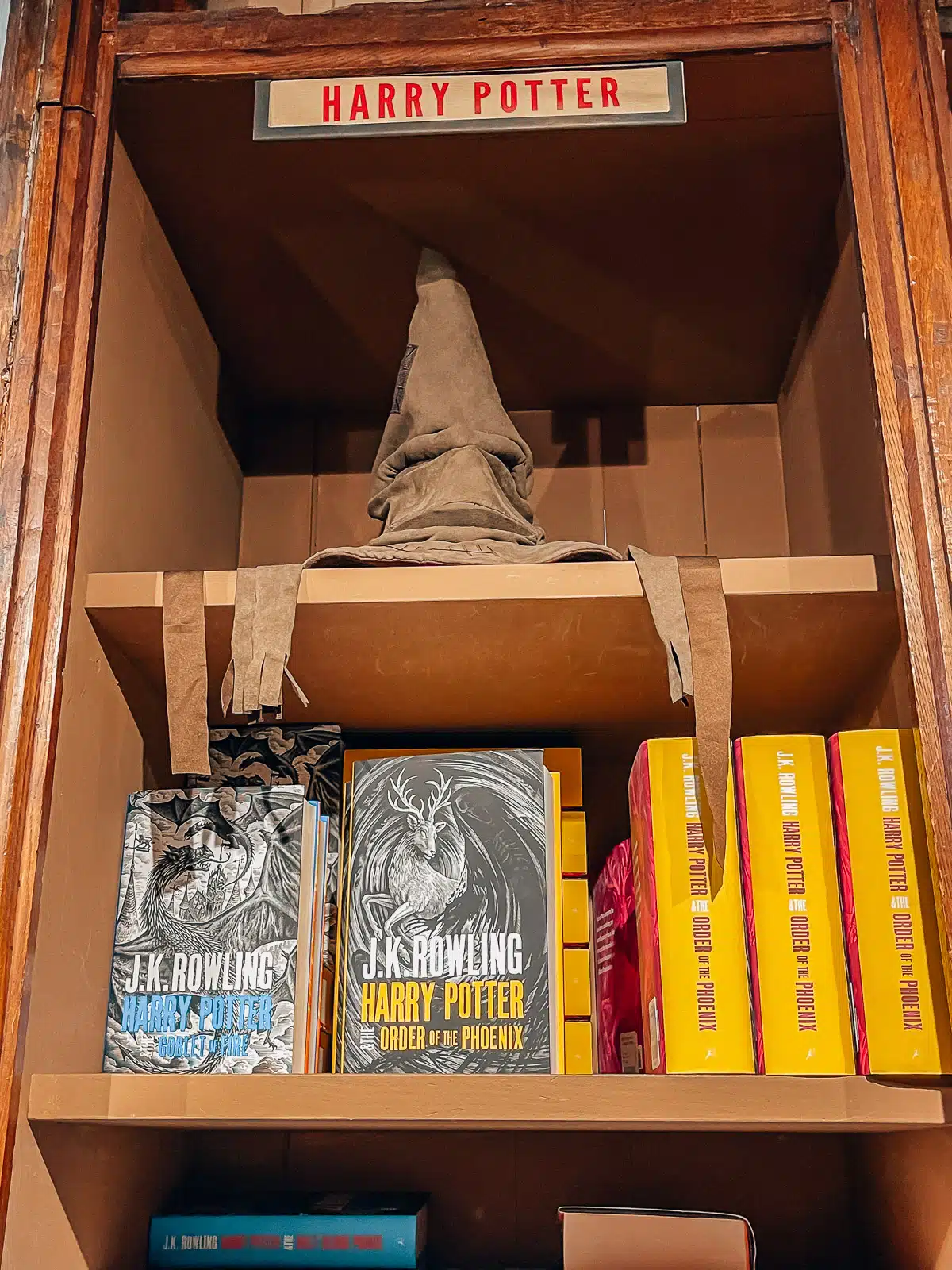 Livraria Lello Harry Potter Bookestore, by travel blogger What The Fab