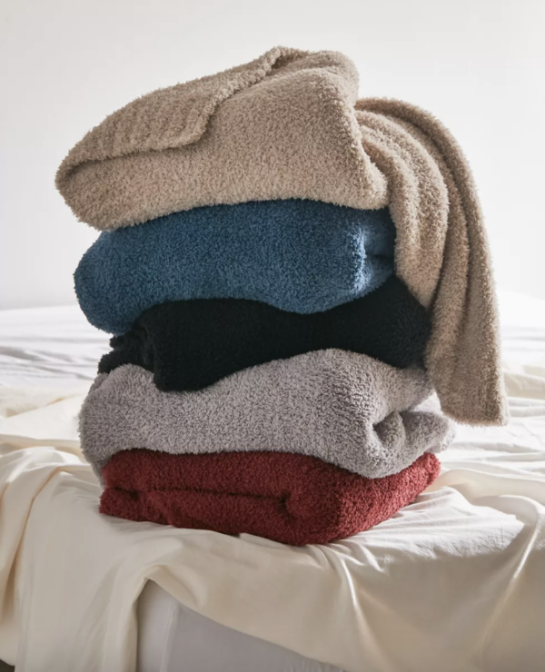 The BEST Barefoot Dreams Dupe Blankets Get the Iconic Look for Less
