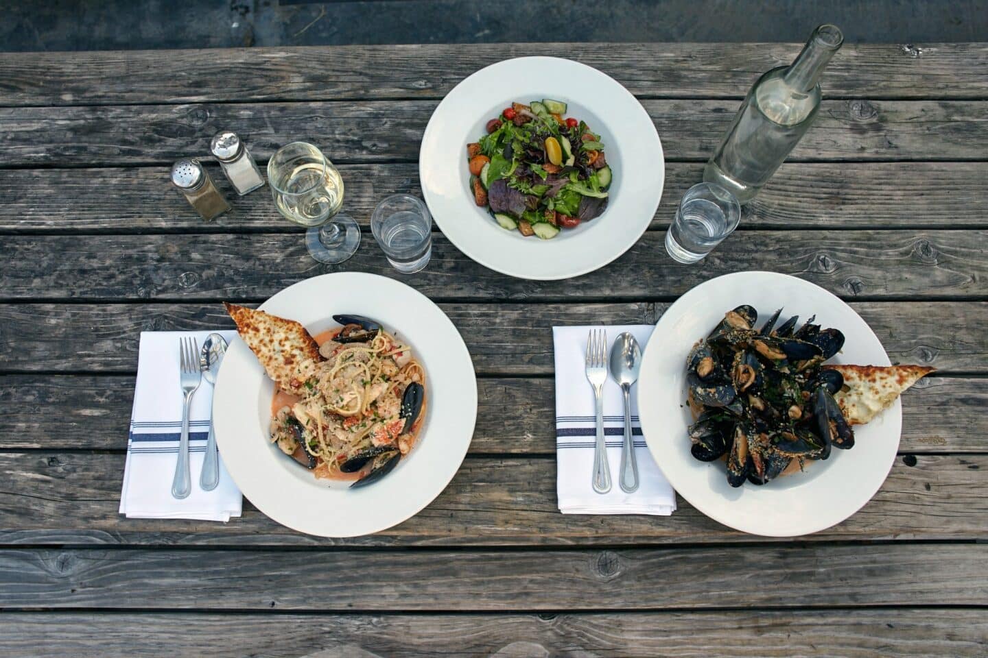 The best restaurants at Stinson Beach by travel blogger What The Fab