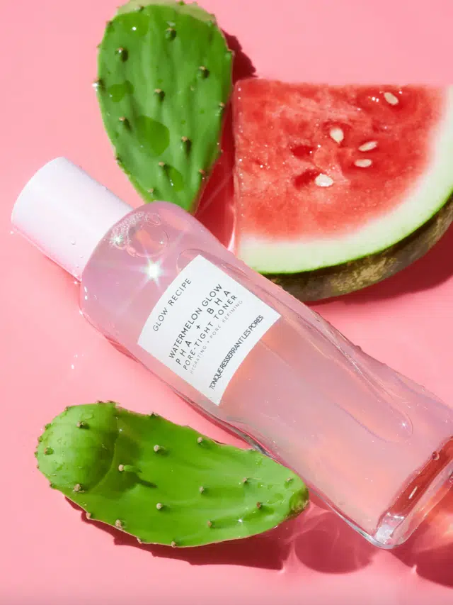 Complete guide to micellar water vs toner, by beauty blogger What The Fab