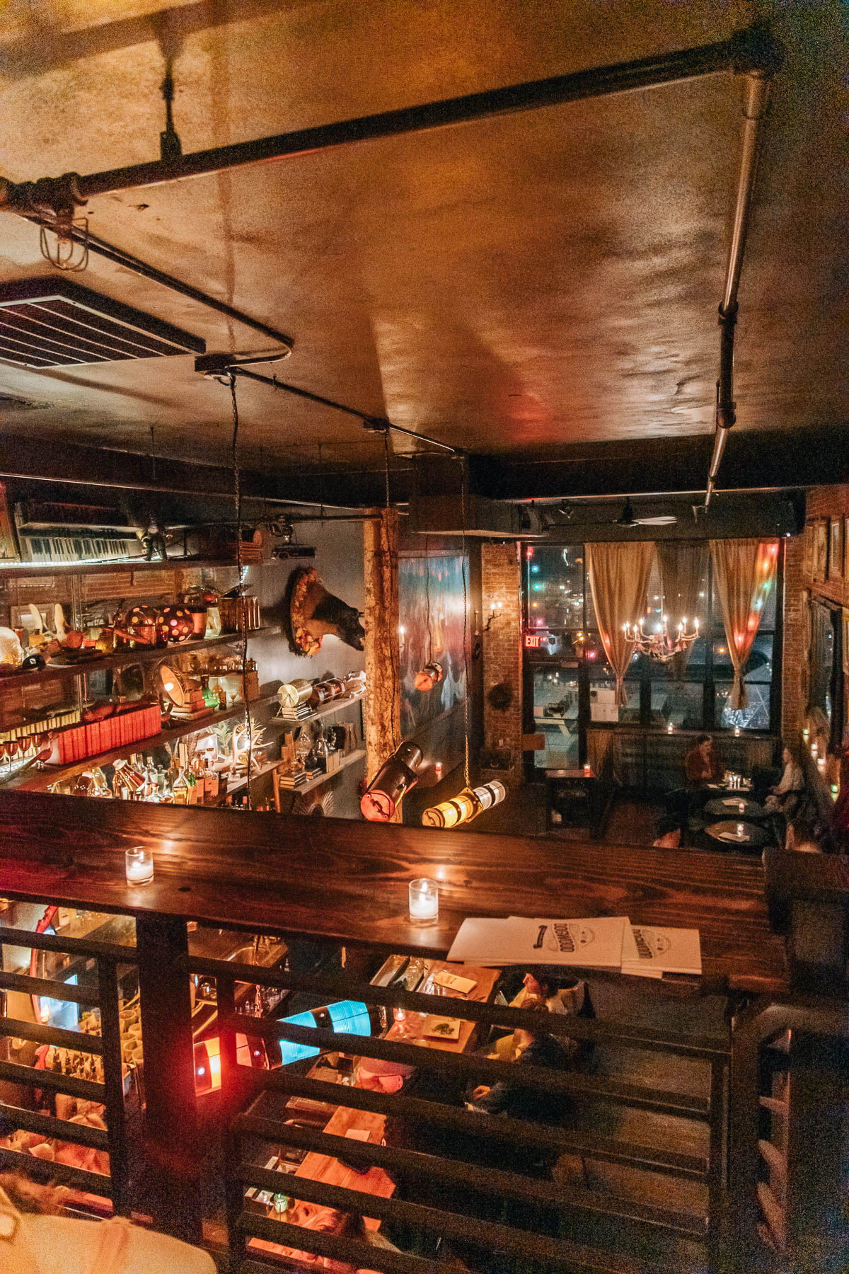 Best bars in Bend Oregon, by travel blogger What The Fab
