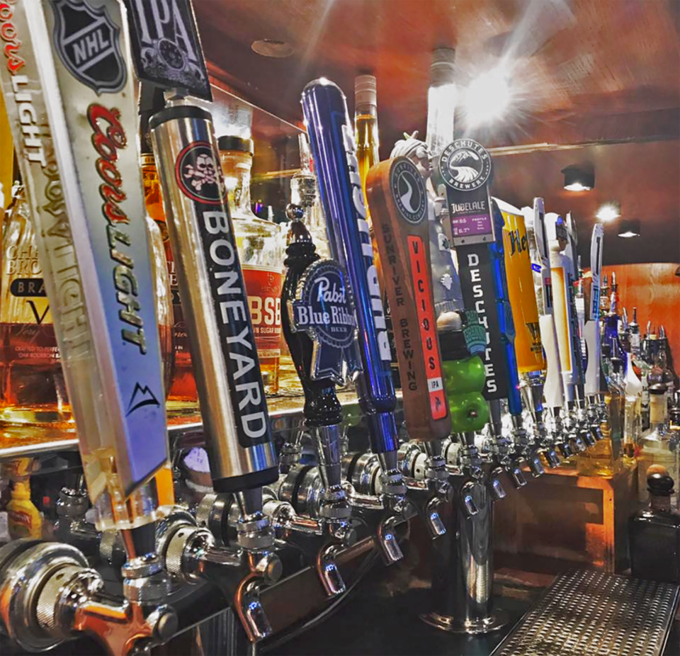 11 Can'tMiss Bars in Bend Oregon