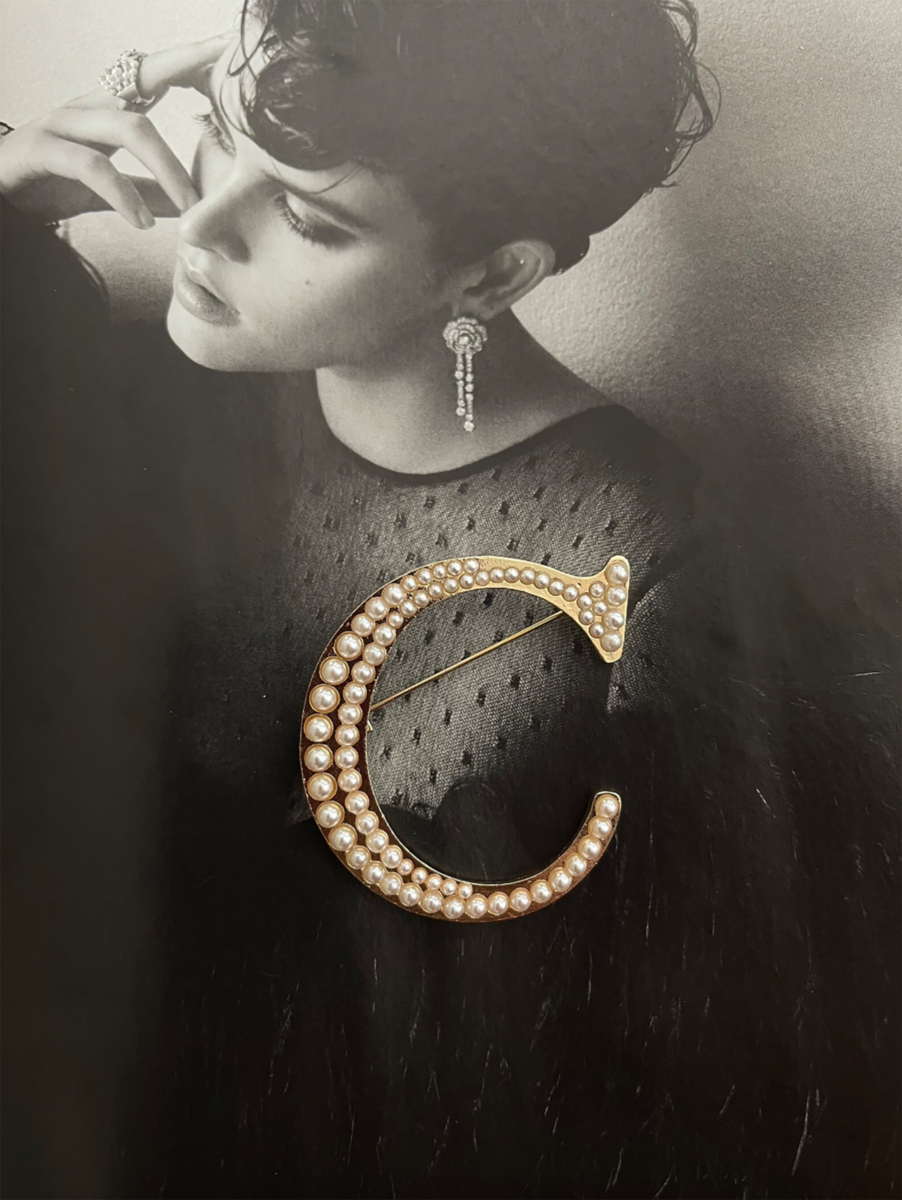 7 SUPER Luxe Chanel Brooch Dupes Under 100