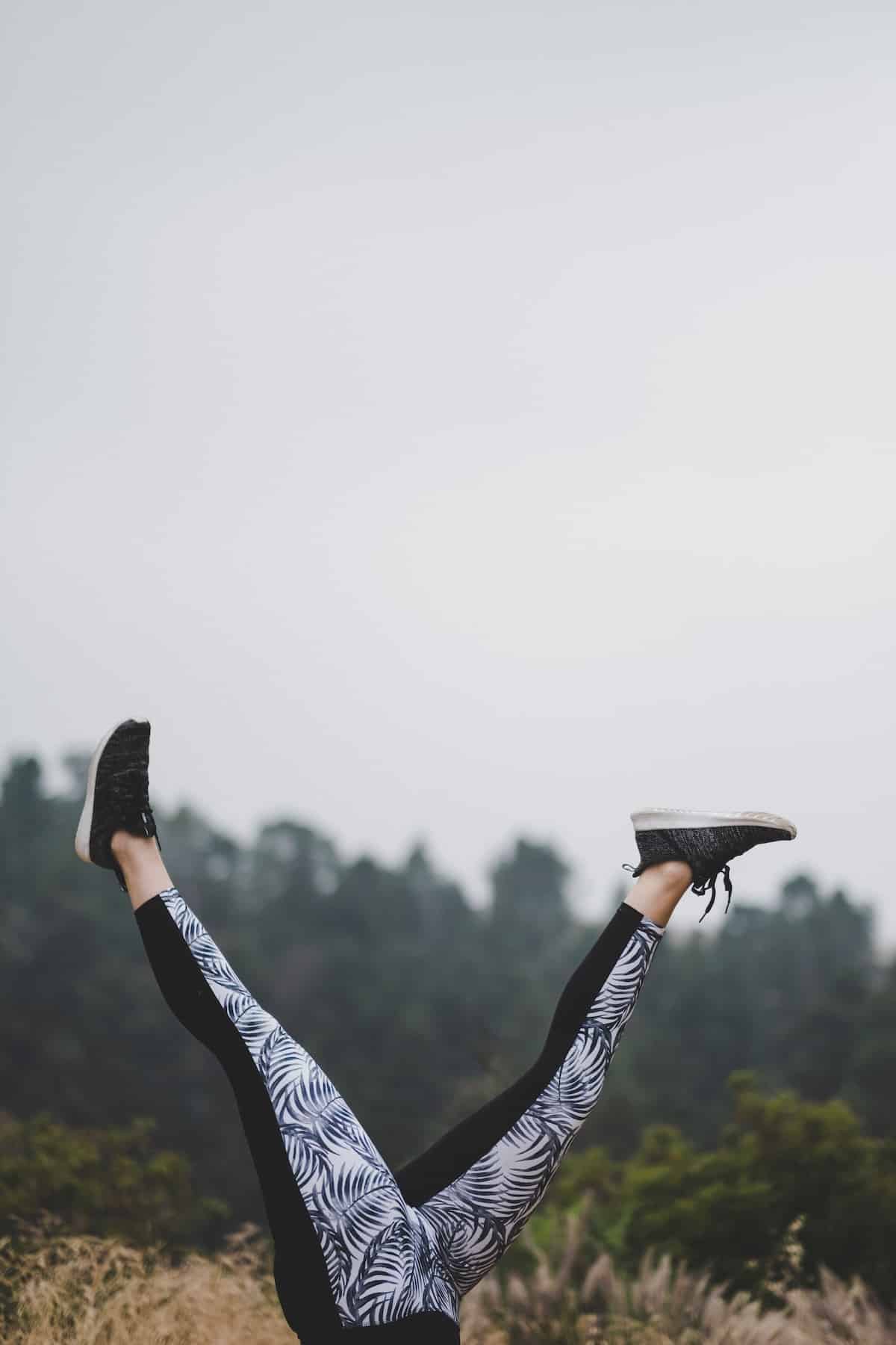 Affordable Lululemon dupes, by fashion blogger What The Fab