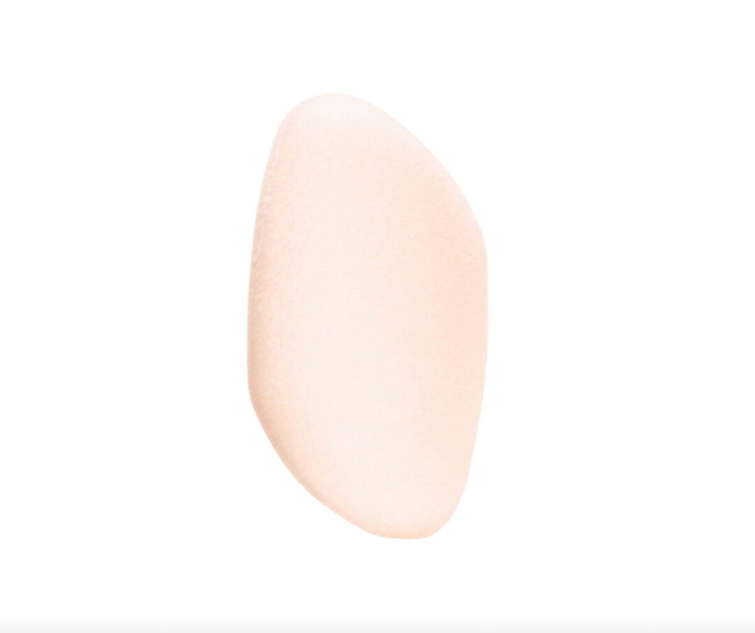 9 Beauty Blender Dupes That Work the Same for Way Less