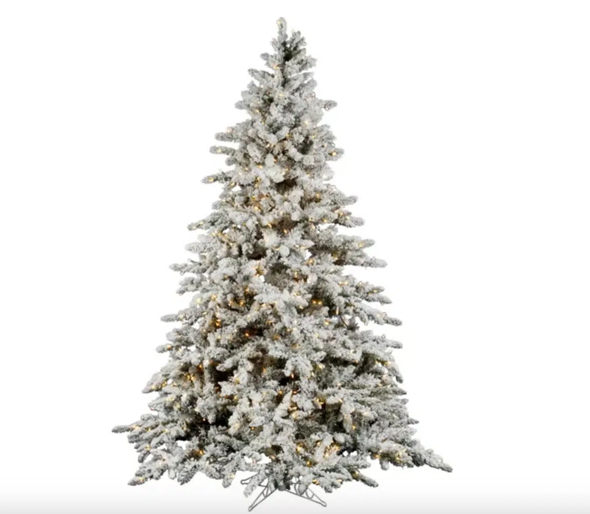 8 best flocked Christmas trees, by lifestyle blogger What The Fab
