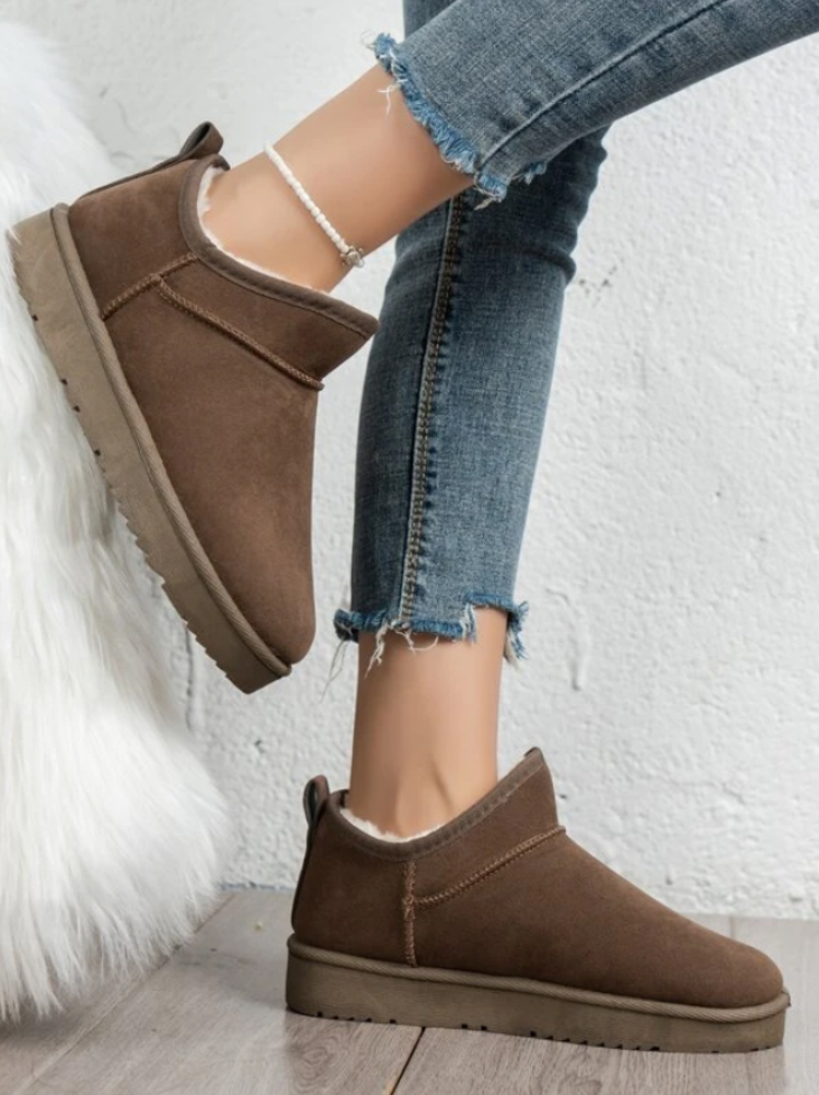 Trendy Ugg dupes, by fashion blogger What The Fab