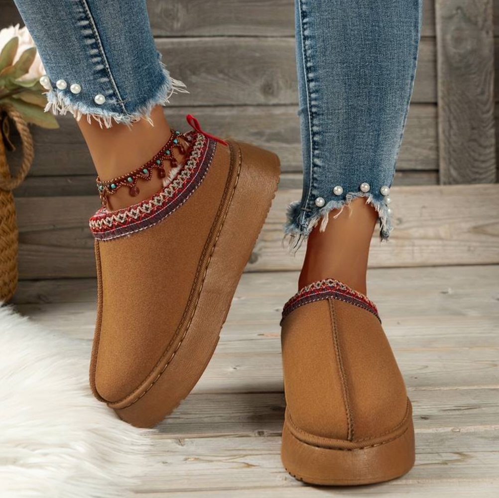 Trendy Ugg dupes, by fashion blogger What The Fab