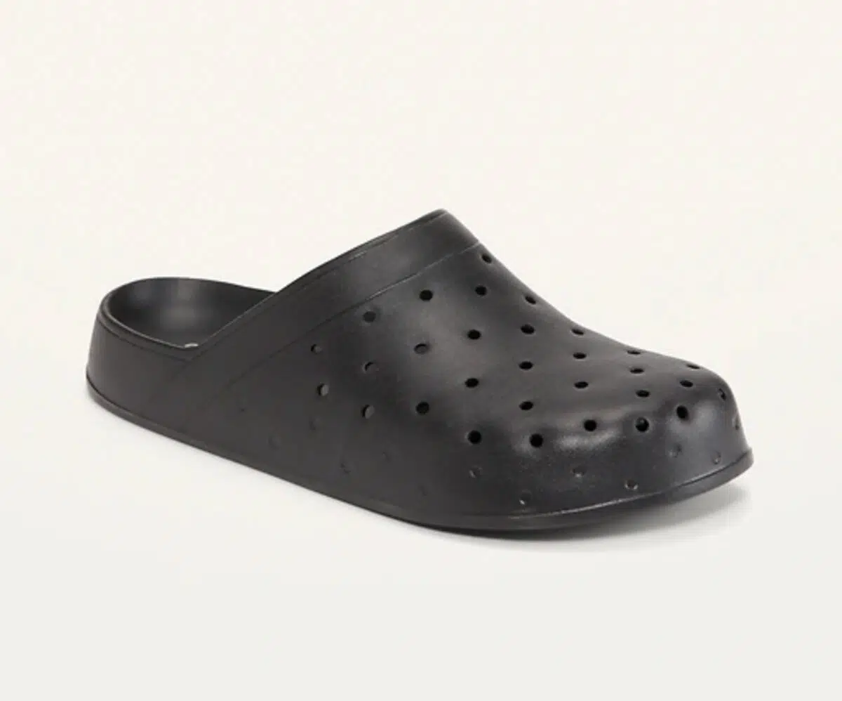Top Croc dupes, by fashion blogger What The Fab