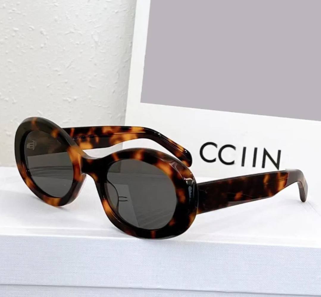 Best dupe Celine sunglasses, by fashion blogger What The Fab