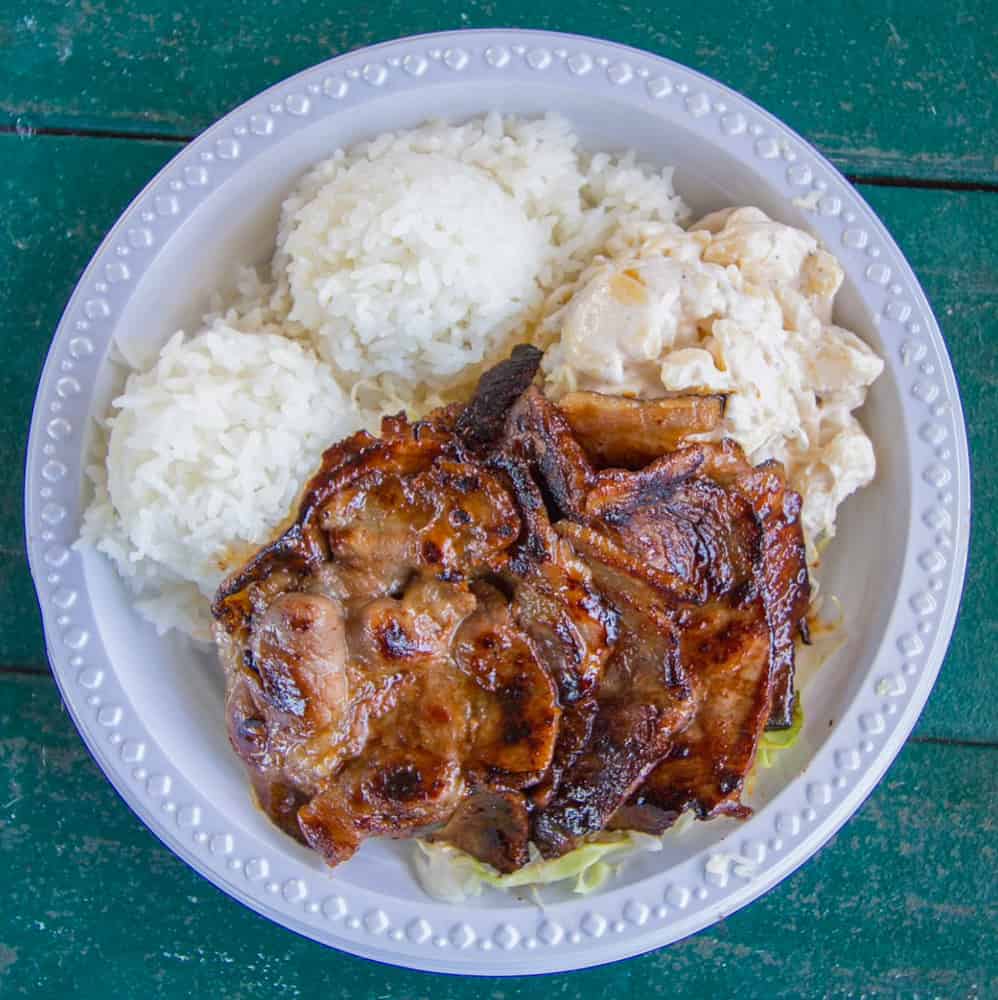 Best cheap eats Waikiki, by travel blogger What The Fab