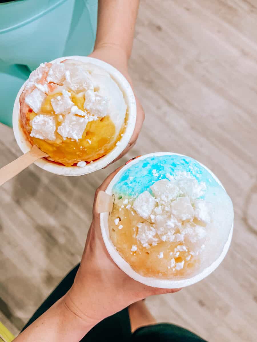 Best cheap eats Waikiki, by travel blogger What The Fab