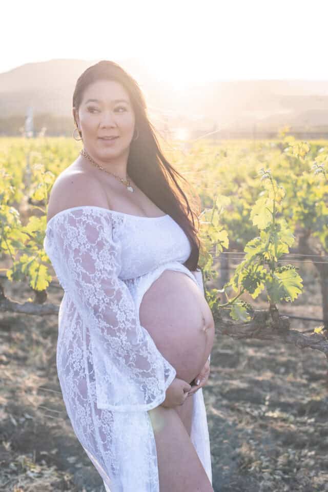 DIY Maternity Photoshoot: Outfit and Ideas