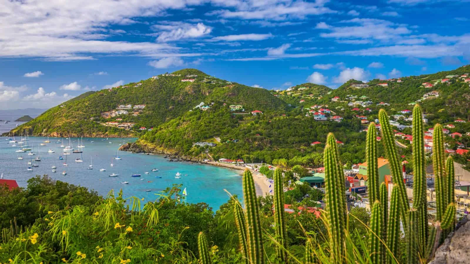 Dangerous Caribbean islands, by travel blogger What the Fab