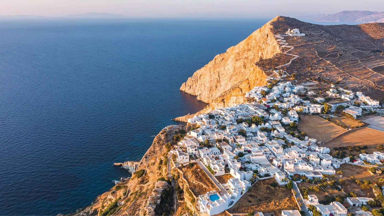 Underrated islands in Greece, by travel blogger What the Fab