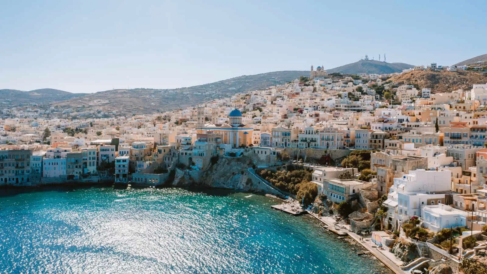 Underrated islands in Greece, by travel blogger What the Fab