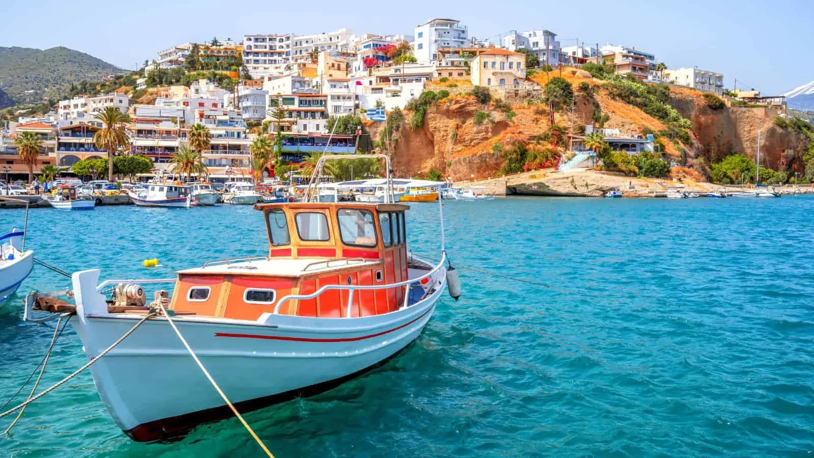 Underrated islands in Greece, by travel blogger What the Fab