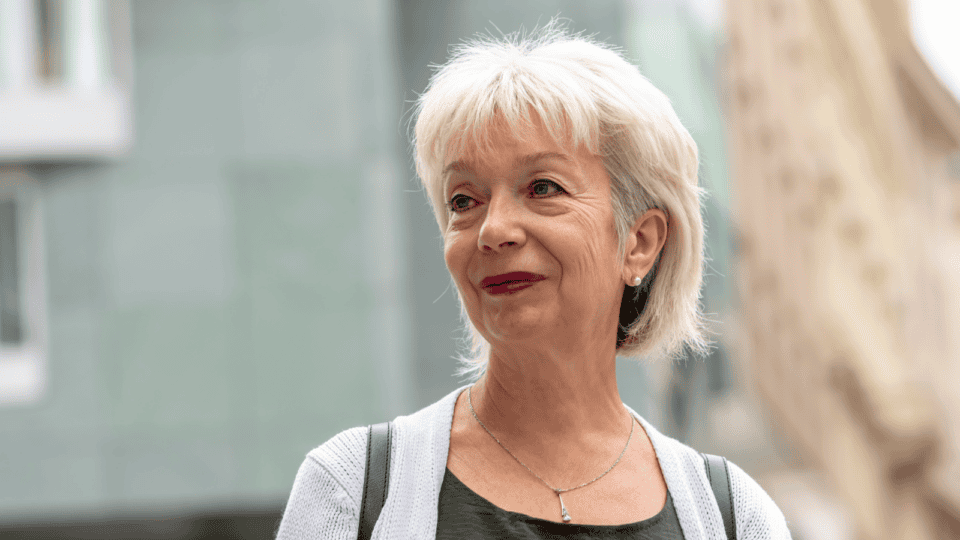 15 Flattering Haircuts to Embrace Your Gray Hair