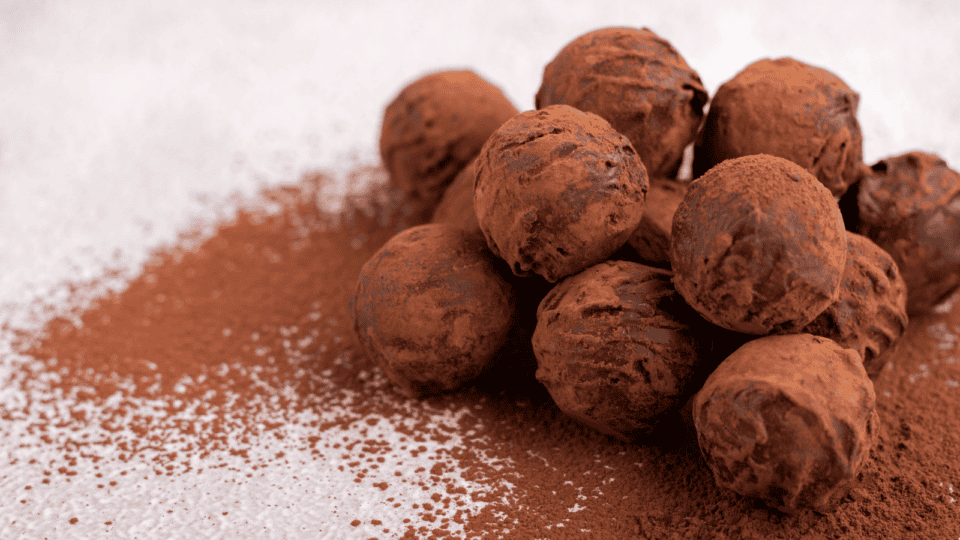 14 Unbelievably Low-Sugar Desserts to Satisfy Your Sweet Tooth