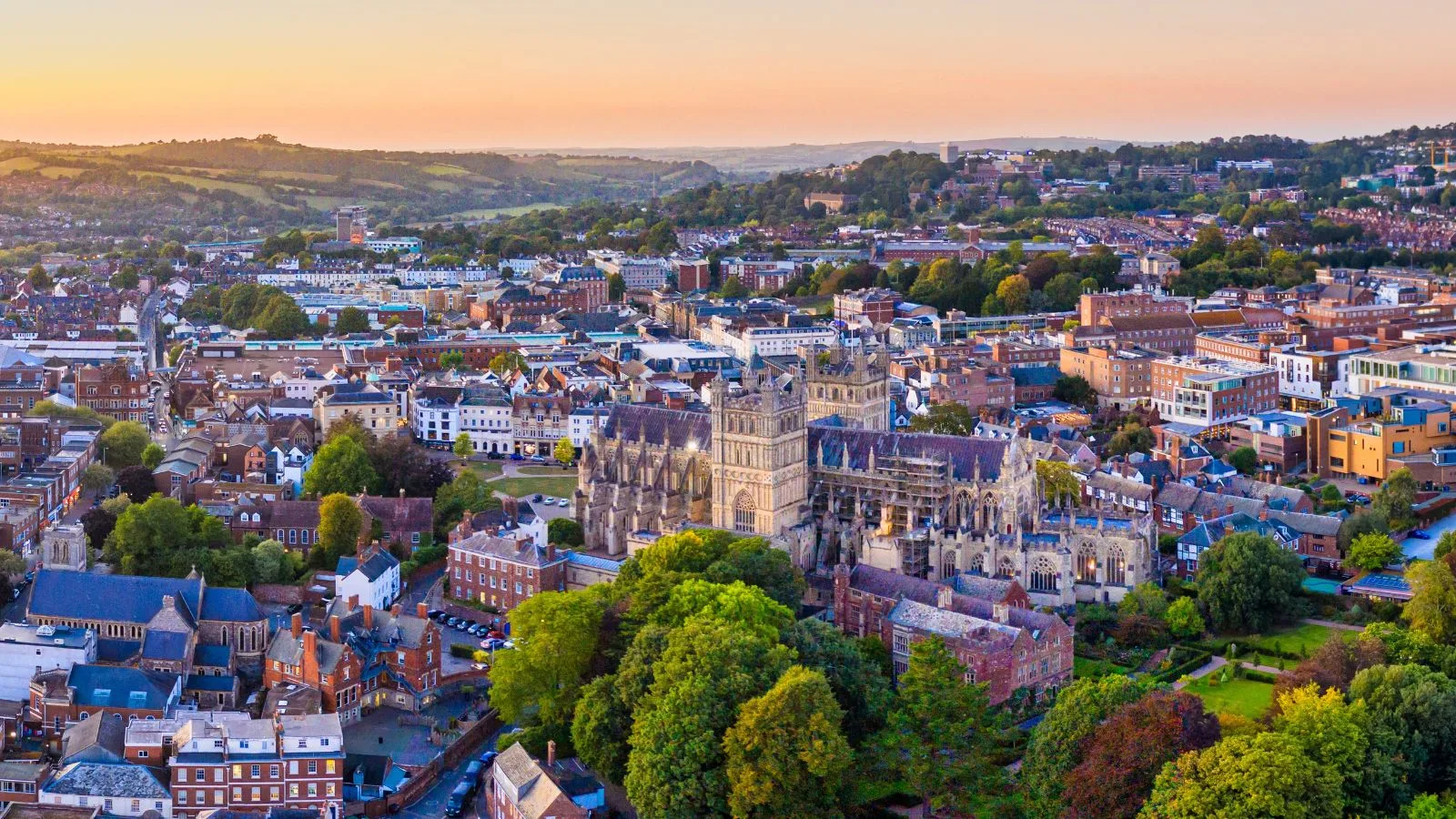 Underrated cities in England, by travel blogger What the Fab