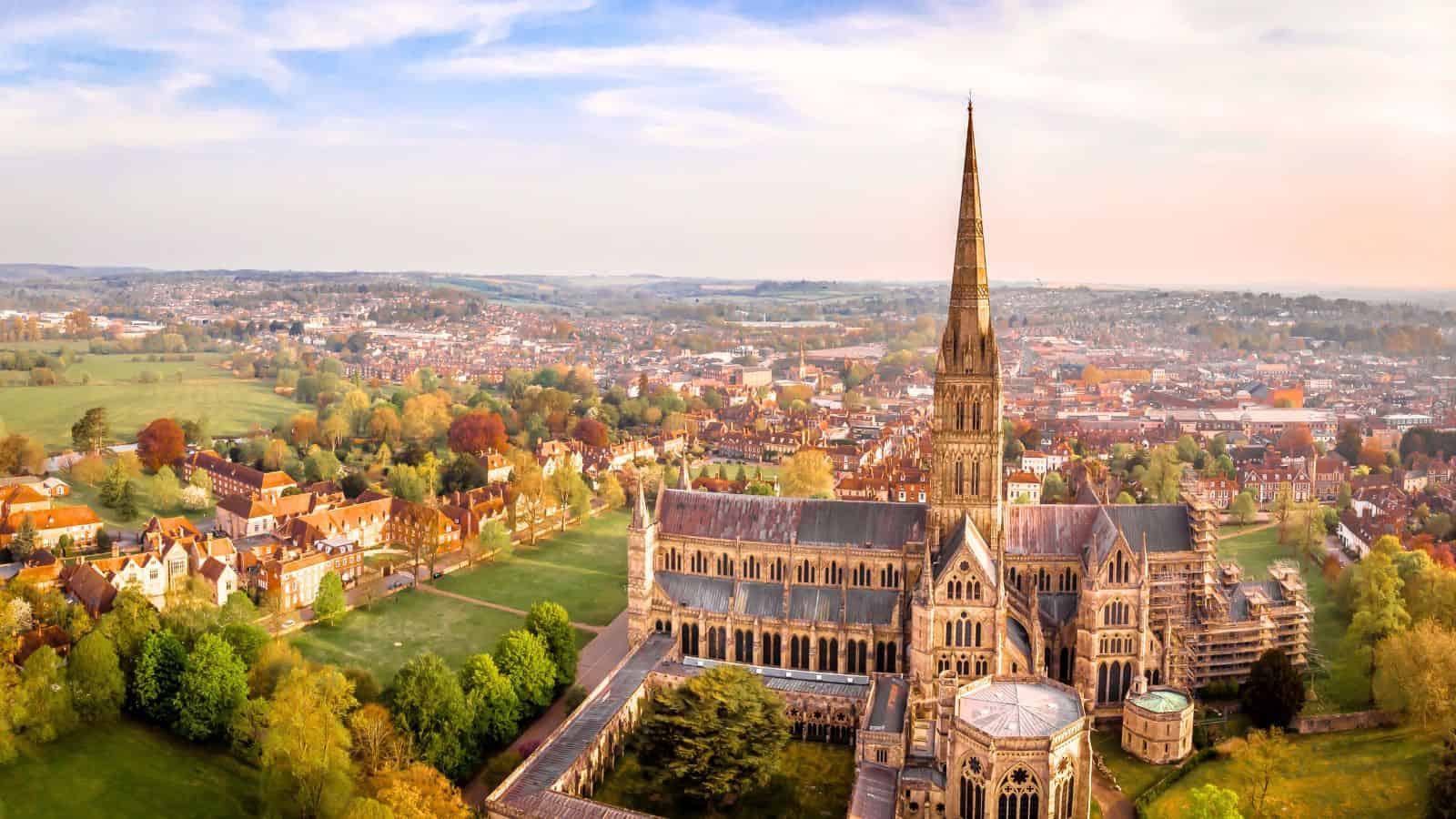 Underrated cities in England, by travel blogger What the Fab