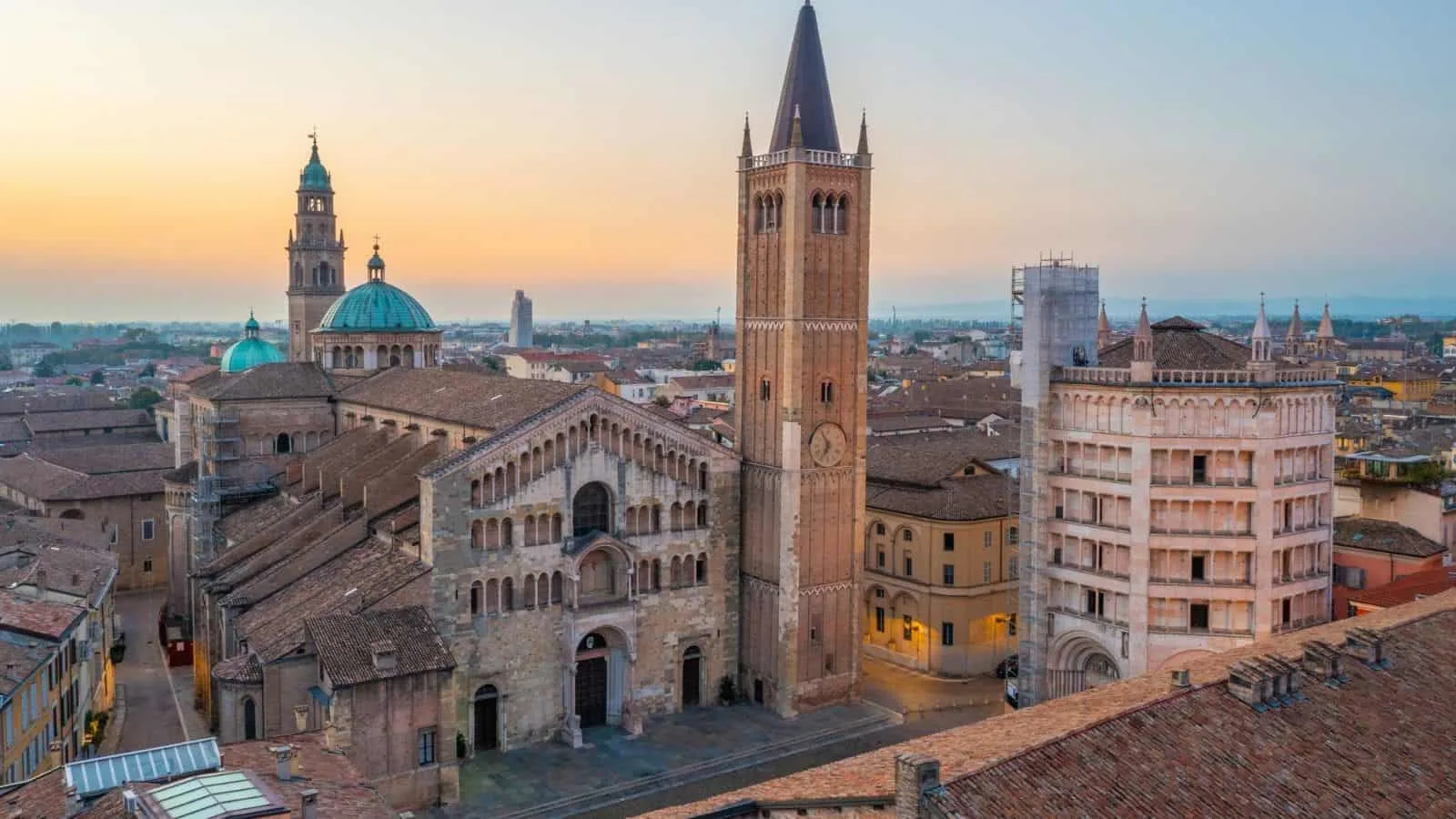 Underrated cities in Italy, by travel blogger What the Fab