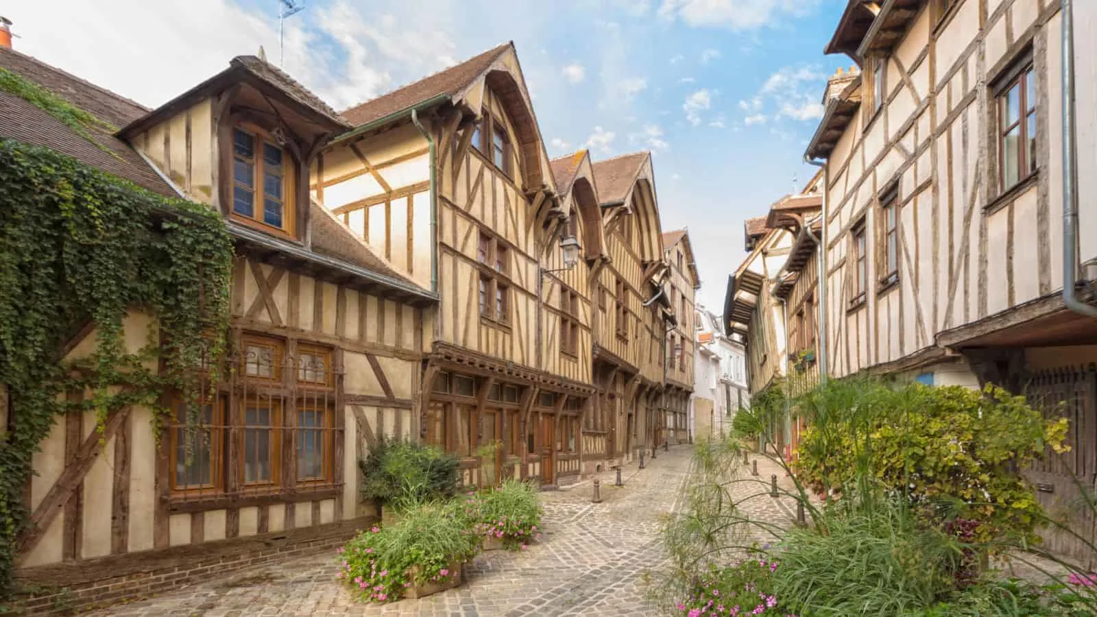 Underrated cities in France