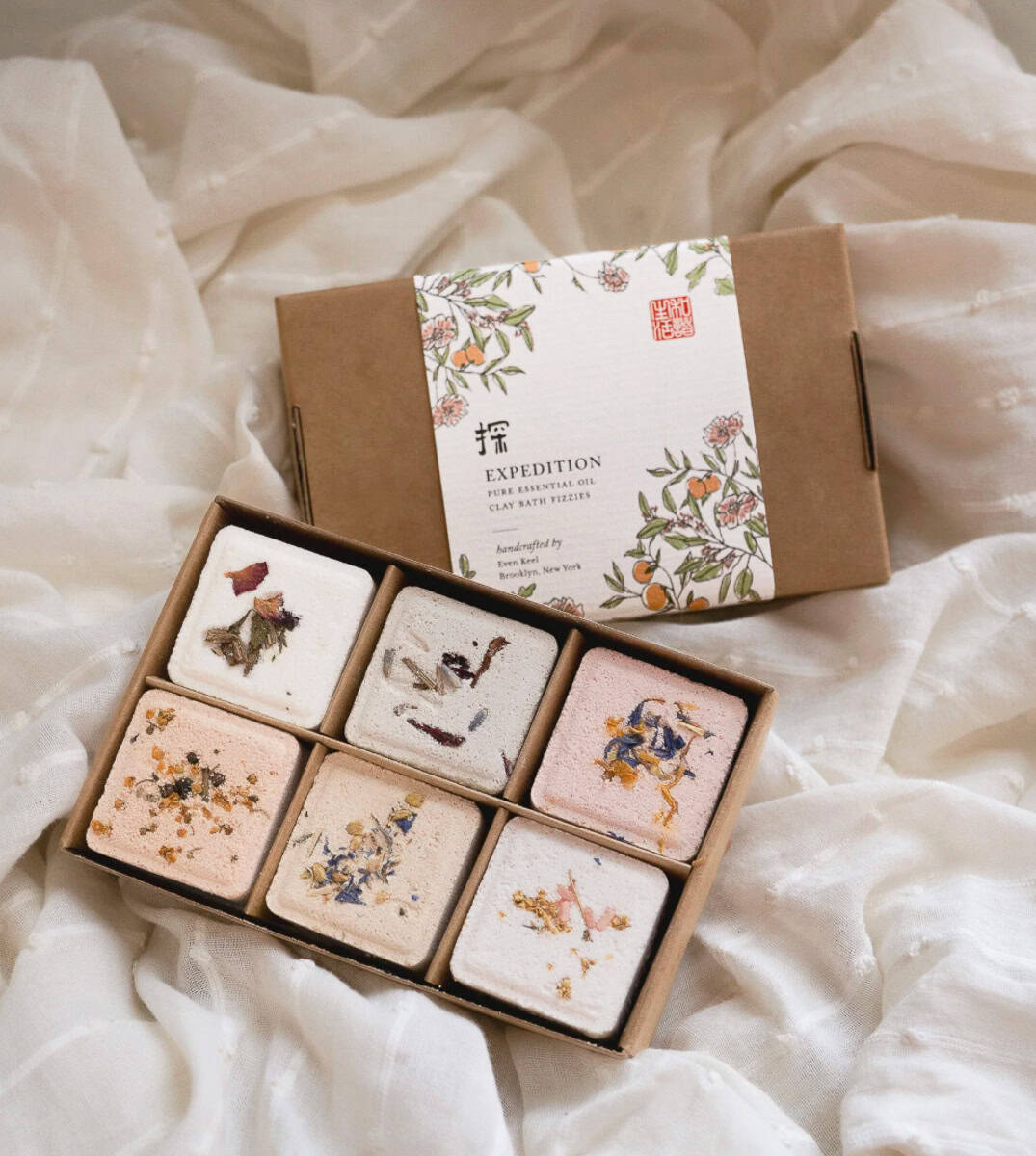 Content creator gift guide, by lifestyle blogger What The Fab