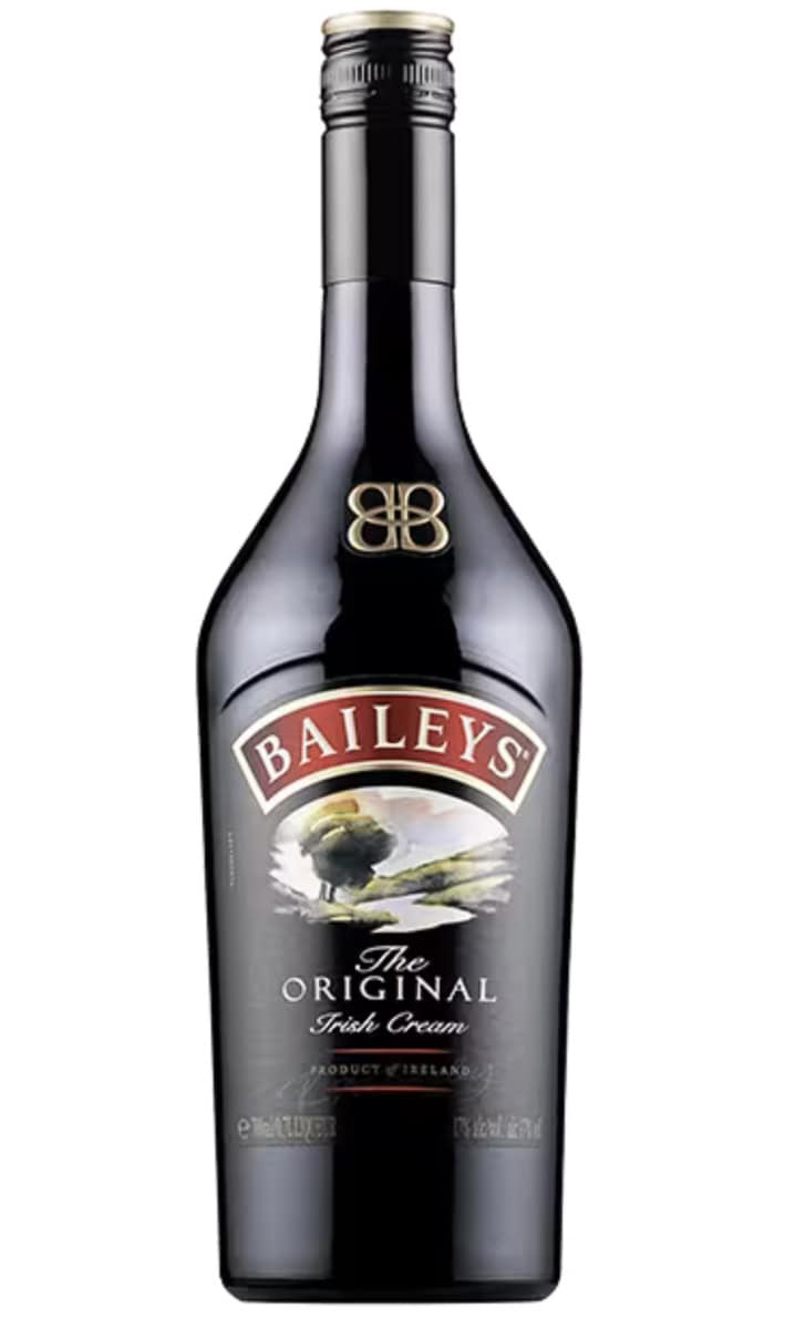 Festive hot chocolate bar, by lifestyle blogger What The Fab