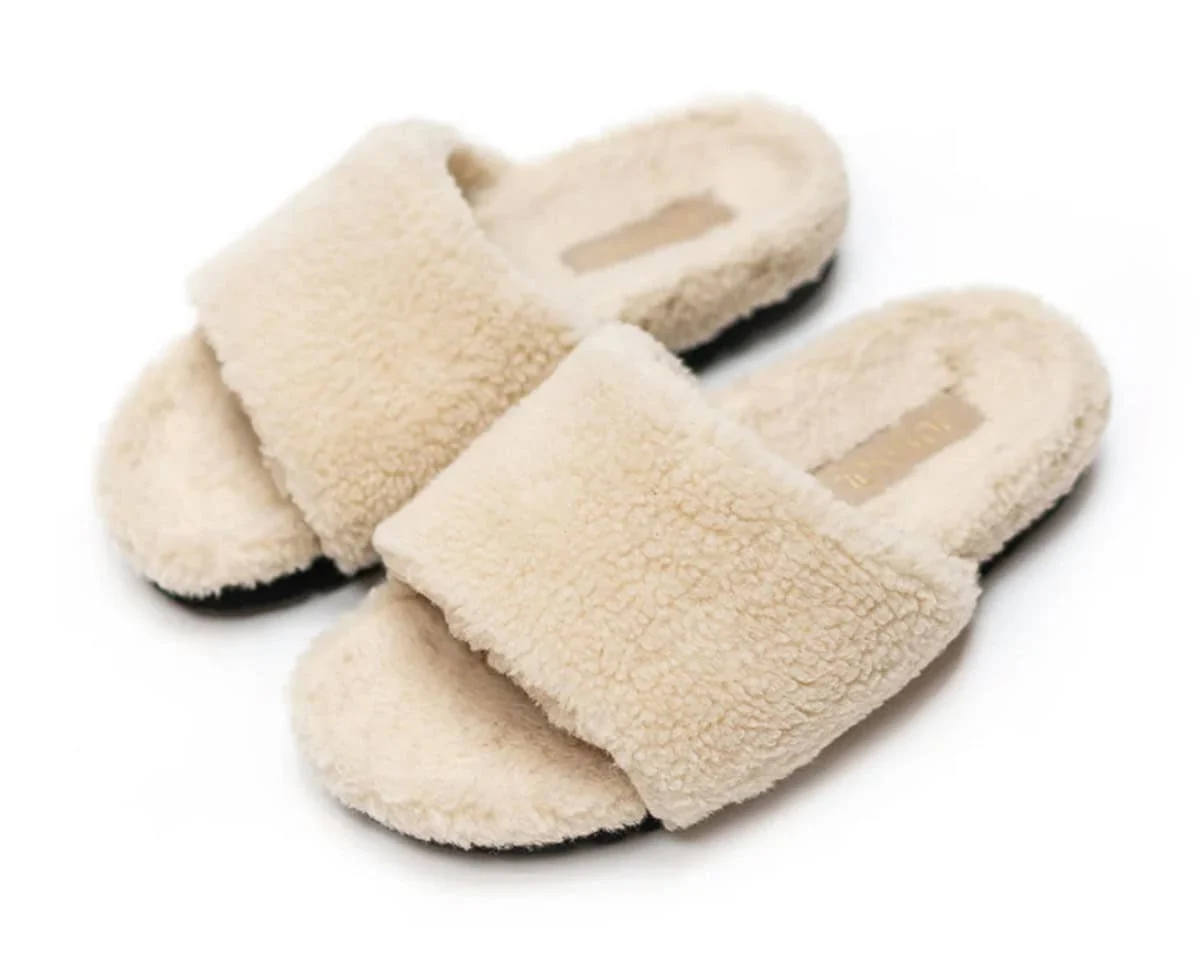 Luxe gifts for her, by lifestyle blogger What The Fab