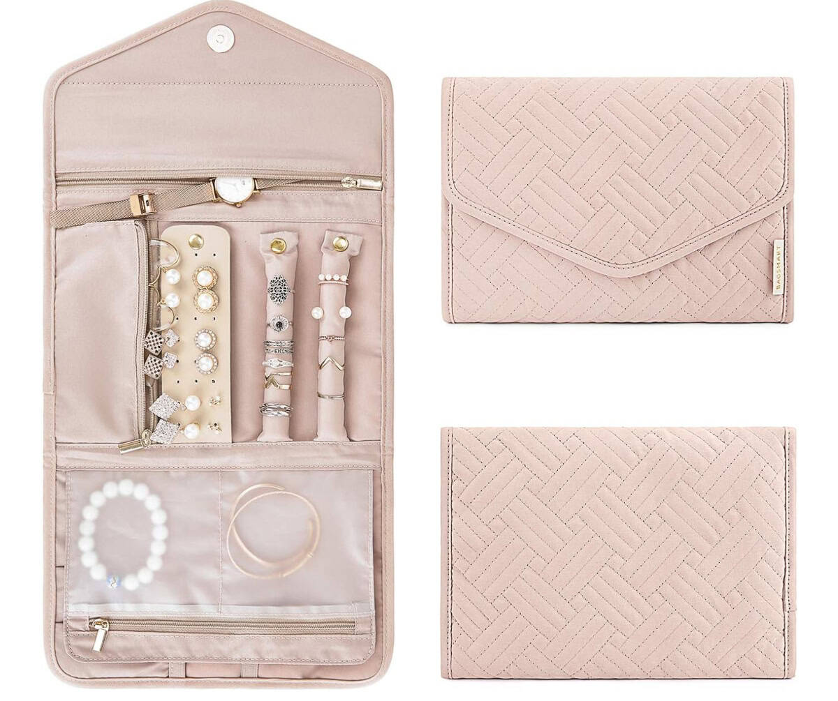 Stocking stuffers for her, by lifestyle blogger What The Fab