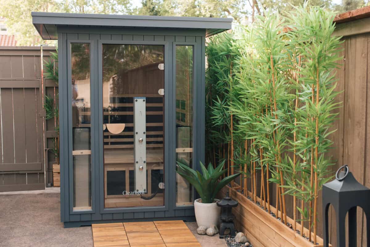 Outdoor spa ideas, by lifestyle blogger What The Fab