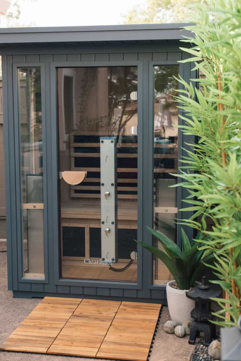 Outdoor spa ideas, by lifestyle blogger What The Fab